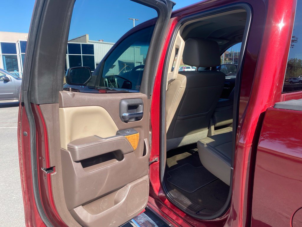 Used 2017 GMC Sierra 1500 SLT w/ SLT Premium Package AWD/4WD image 29