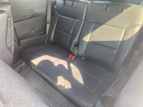 Used 2025 Ford Explorer ST-Line AWD/4WD image 10