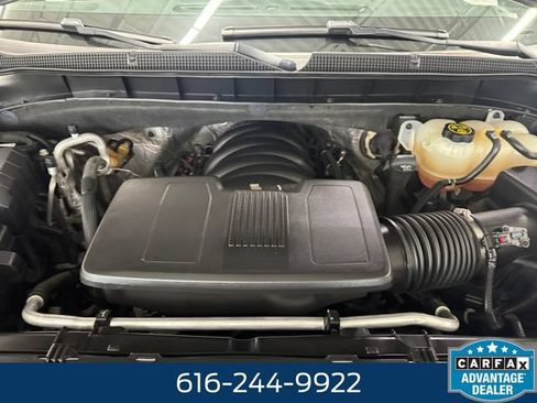 Used 2022 Chevrolet Tahoe Z71 w/ Z71 Off-Road Package AWD/4WD image 6