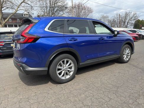 Used 2024 Honda CR-V EX image 6