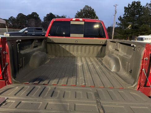 Used 2018 Chevrolet Silverado 1500 LT w/ Texas Edition image 9