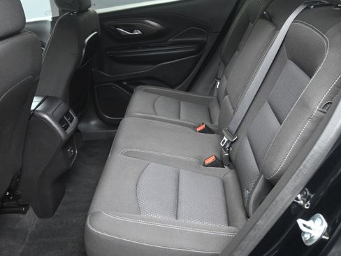 Used 2024 GMC Terrain SLE w/ Driver Convenience Package image 26