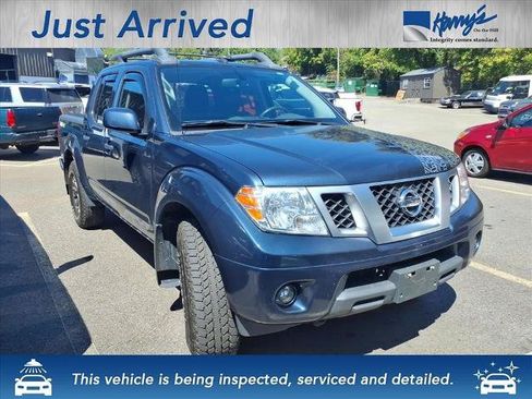 Used 2021 Nissan Frontier PRO-4X w/ Pro-4x Utility Package AWD/4WD image 2