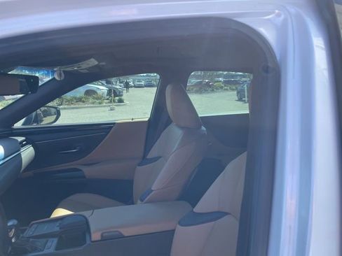 Used 2020 Lexus ES 350 350 w/ Accessory Package 2 image 11