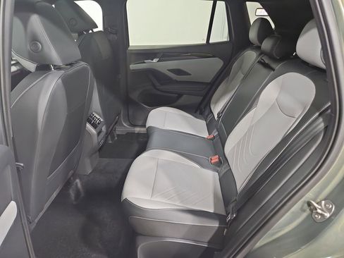 New 2026 Volkswagen Tiguan SE R-Line FWD image 24