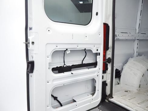 Used 2023 RAM ProMaster 2500 FWD image 18