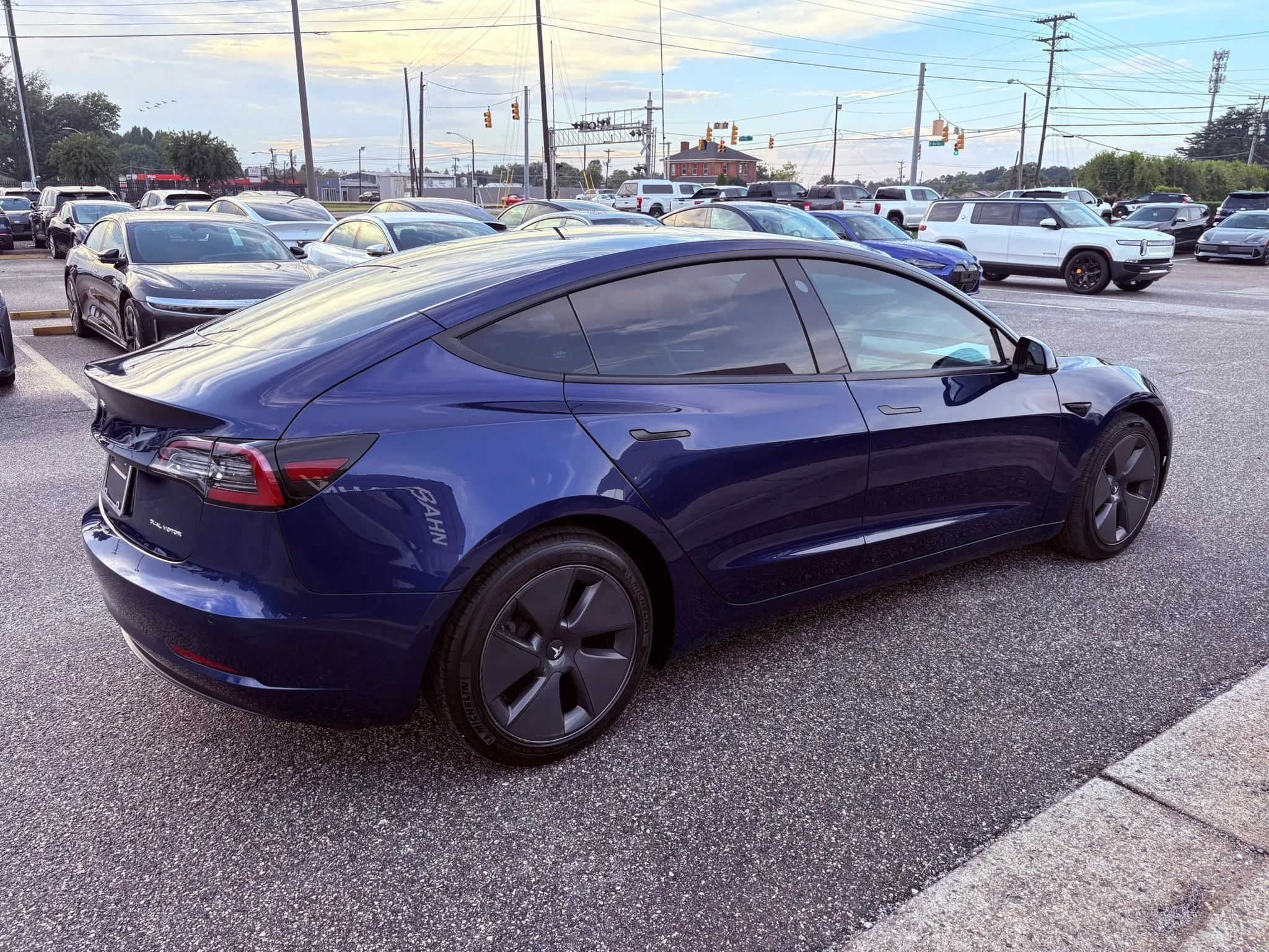 Used 2022 Tesla Model 3 Long Range AWD/4WD image 28