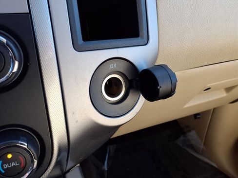 Used 2017 Ford Expedition EL XLT w/ Equipment Group 202A image 13