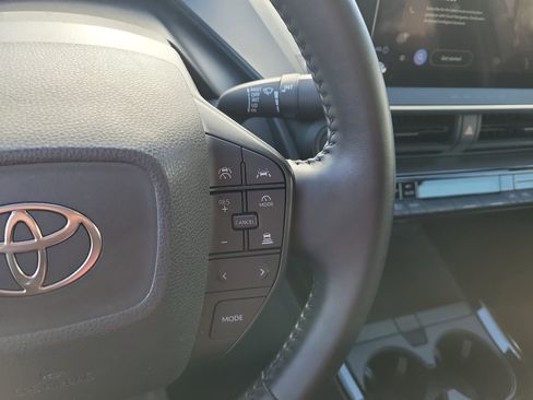 Used 2024 Toyota Prius LE image 20