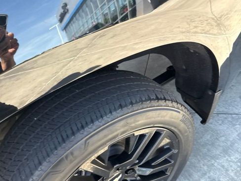 Used 2019 Chevrolet Silverado 1500 LTZ w/ Technology Package AWD/4WD image 11