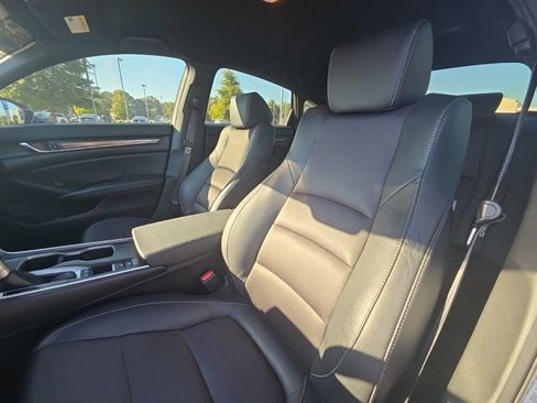 Used 2019 Honda Accord Sport image 23