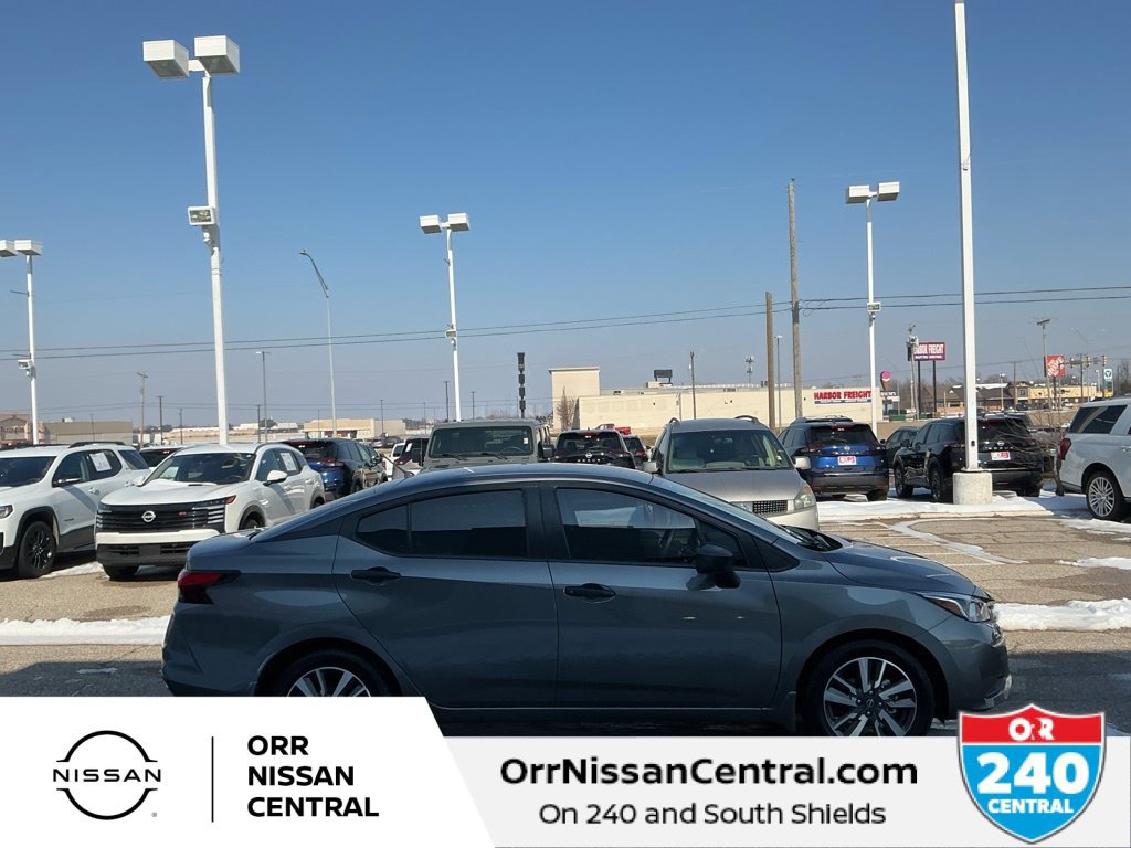 Used 2024 Nissan Versa S w/ S Plus Package FWD image 4