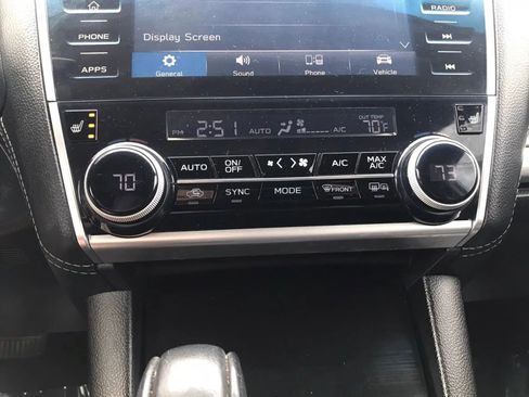 Used 2018 Subaru Outback 2.5i Limited AWD/4WD image 25