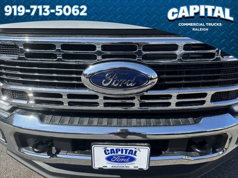 New 2025 Ford F550 4x4 Crew Cab image 10