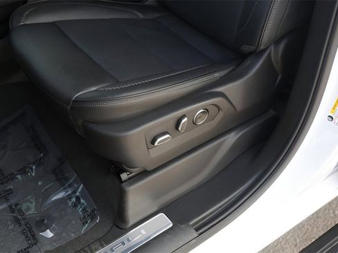 Used 2024 GMC Sierra 1500 Denali image 11