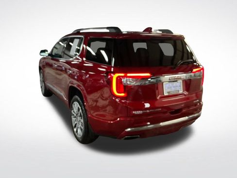 Used 2023 GMC Acadia Denali w/ Denali Ultimate Package AWD/4WD image 3