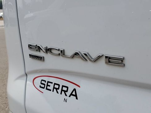 Used 2021 Buick Enclave Essence w/ Sound and Sites Package AWD/4WD image 6