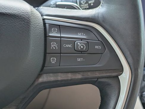 Used 2021 Jeep Grand Cherokee L Limited w/ Luxury Tech Group II AWD/4WD image 30