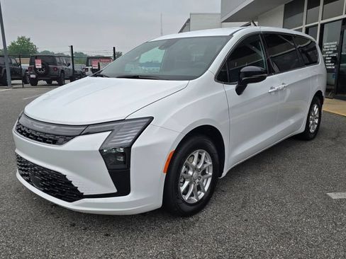 New 2027 Chrysler Pacifica Select FWD image 24