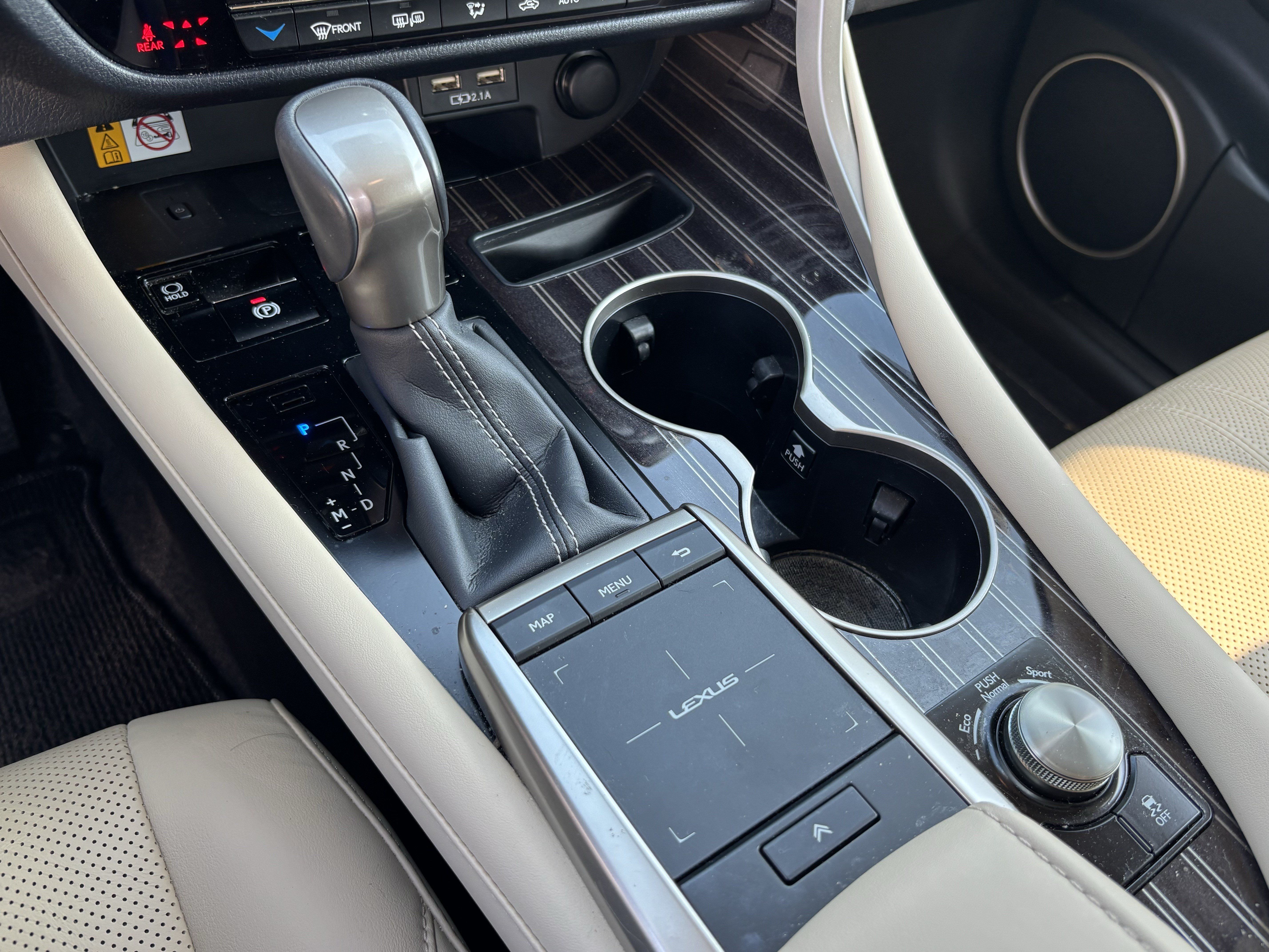Used 2022 Lexus RX 350L Luxury w/ Accessory Package (Z1) FWD image 26