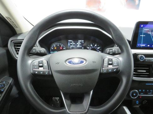 Used 2020 Ford Escape SE FWD image 16