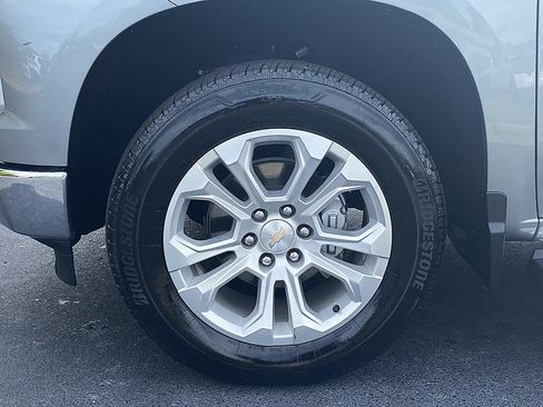 Used 2024 Chevrolet Silverado 1500 LTZ image 8
