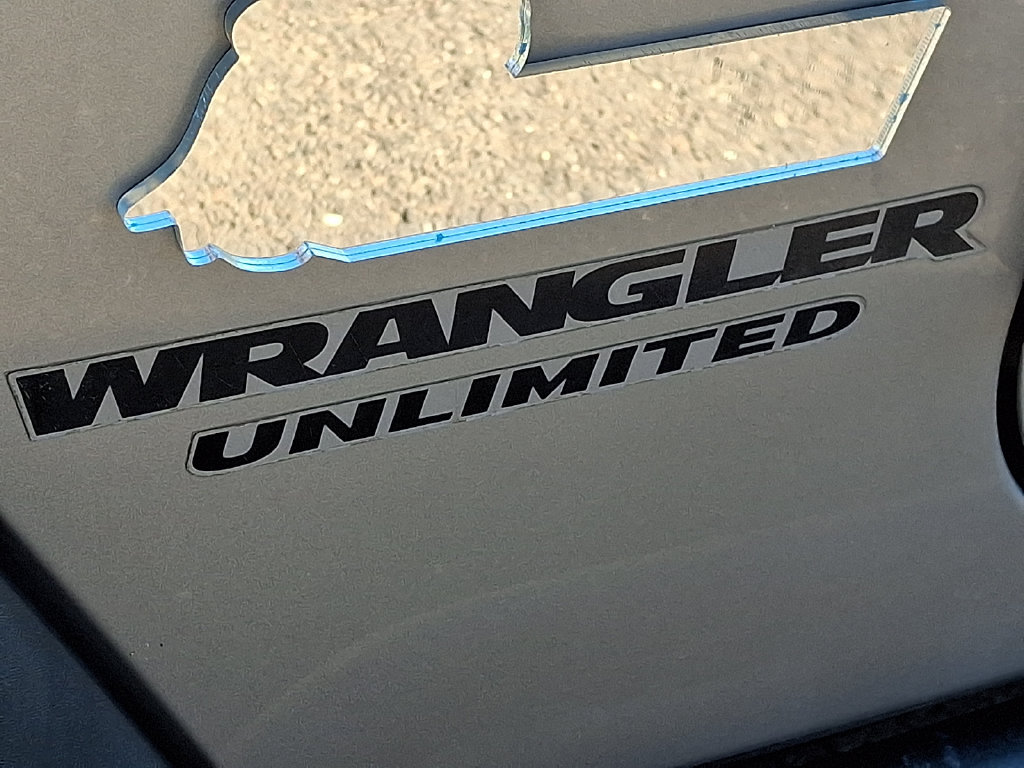Used 2014 Jeep Wrangler Unlimited Sport w/ Quick Order Package 24S AWD/4WD image 10