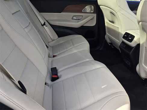 Used 2024 Mercedes-Benz GLE 450 4MATIC image 15