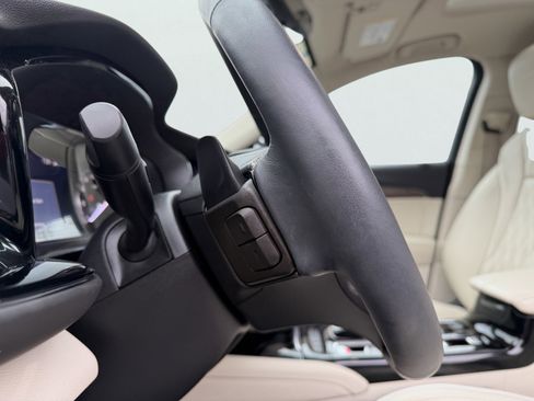 Used 2022 Buick Envision Avenir w/ Technology Package II image 26