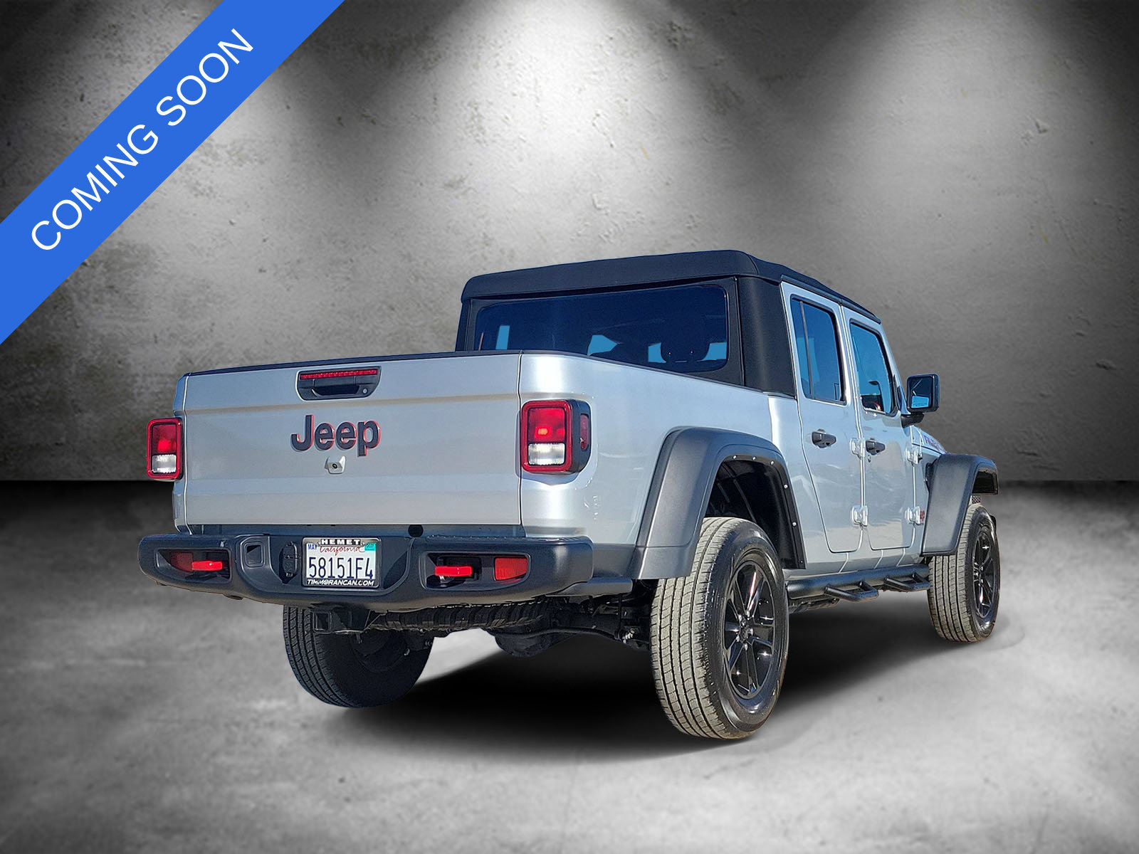 Used 2023 Jeep Gladiator Rubicon w/ Trailer Tow Package AWD/4WD image 3