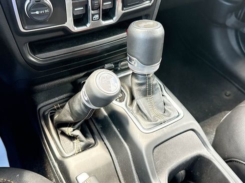 Used 2023 Jeep Wrangler Unlimited Sahara AWD/4WD image 18