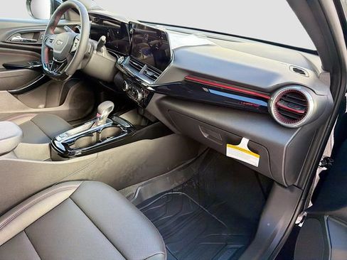 New 2026 Chevrolet Trax RS w/ Driver Confidence Package image 27