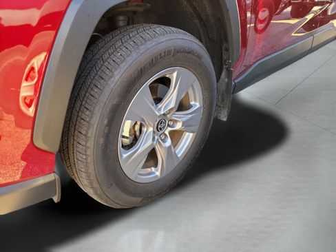 Used 2025 Toyota RAV4 XLE image 31