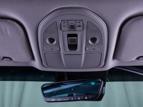 Used 2018 Genesis G80 3.8 w/ Option Group 03 image 26