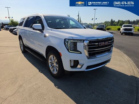 Used 2024 GMC Yukon XL SLT w/ SLT Luxury Package AWD/4WD image 8