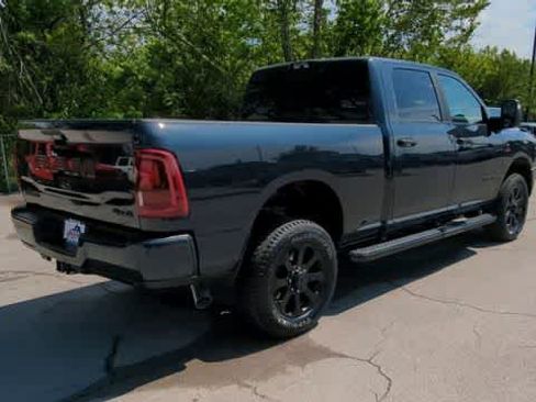 New 2026 RAM 2500 Big Horn AWD/4WD image 8