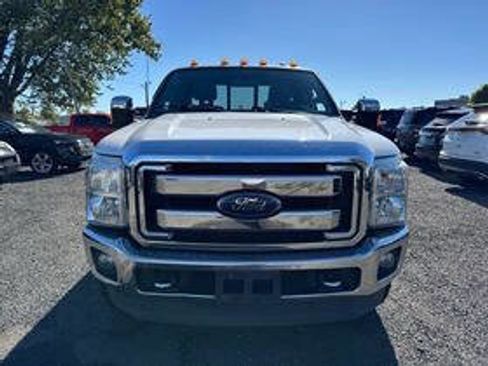 Used 2015 Ford F350 XLT w/ XLT Premium Package image 18