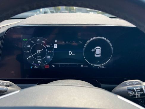 Certified 2023 Kia Niro Wind w/ Wind Preserve Package FWD image 18