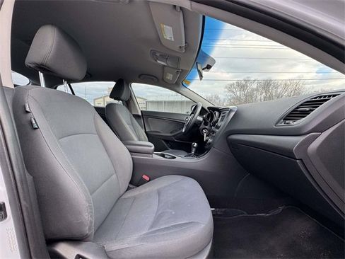 Used 2015 Kia Optima LX image 15