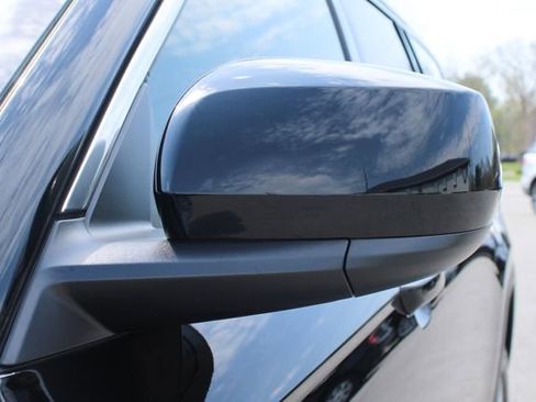 Used 2023 Jeep Grand Cherokee L Laredo w/ Luxury Tech Group I image 7