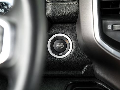 Used 2023 RAM 1500 Laramie AWD/4WD image 29
