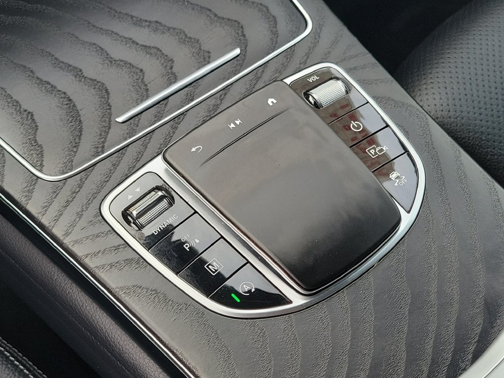 Used 2022 Mercedes-Benz GLC 300 image 10