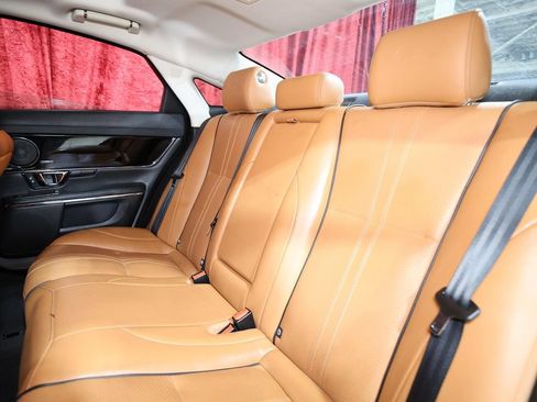 Used 2017 Jaguar XJ R-Sport AWD/4WD image 14