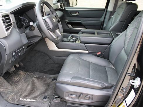 Used 2023 Toyota Tundra Limited image 15