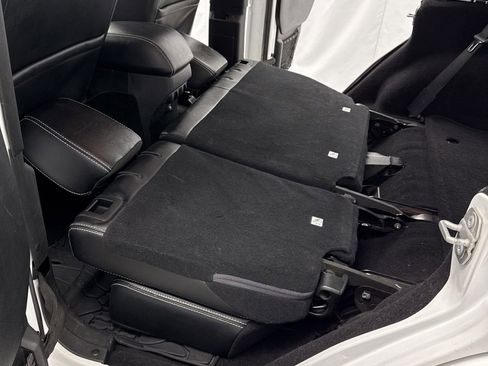 Used 2018 Jeep Wrangler Unlimited Sport image 43