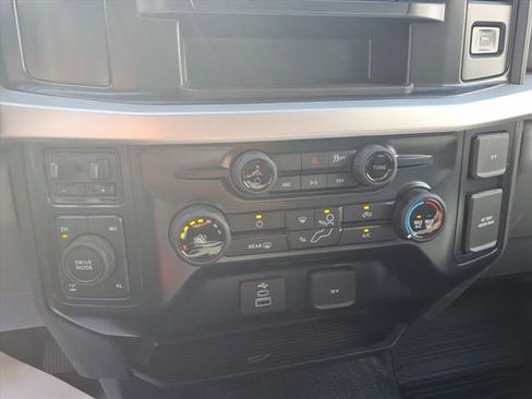 Used 2025 Ford F350 XLT w/ FX4 Off-Road Package image 19
