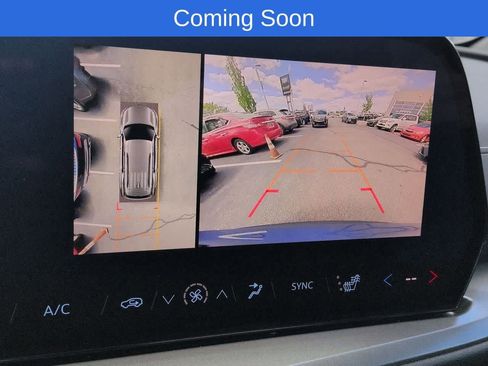 Used 2024 Chevrolet Traverse LT w/ Enhanced Driving Package FWD image 27