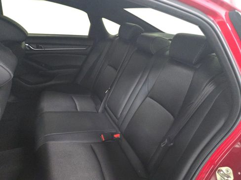 Used 2019 Honda Accord Sport image 14