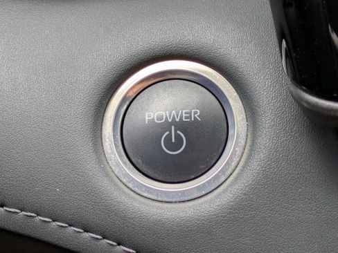 Used 2024 Toyota Highlander Limited AWD/4WD image 32