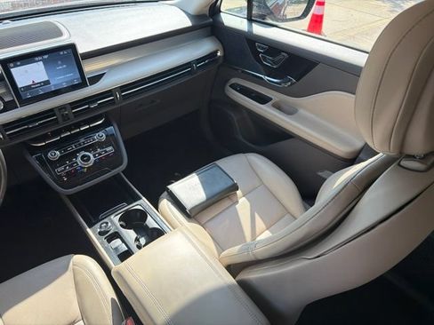 Used 2020 Lincoln Corsair AWD w/ Equipment Group 101A image 18